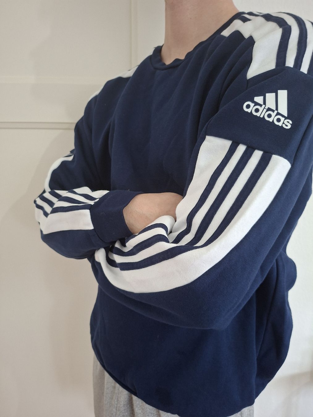 Adidas Pulls & Sweat-shirts: Pull Adidas vintage bleu marine - Taille L - – D'occasion à Renens VD par ser_j2fn